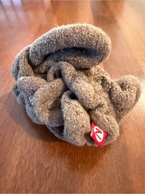 Zutano Brown Fleece Earwarmer with Red Logo Tab